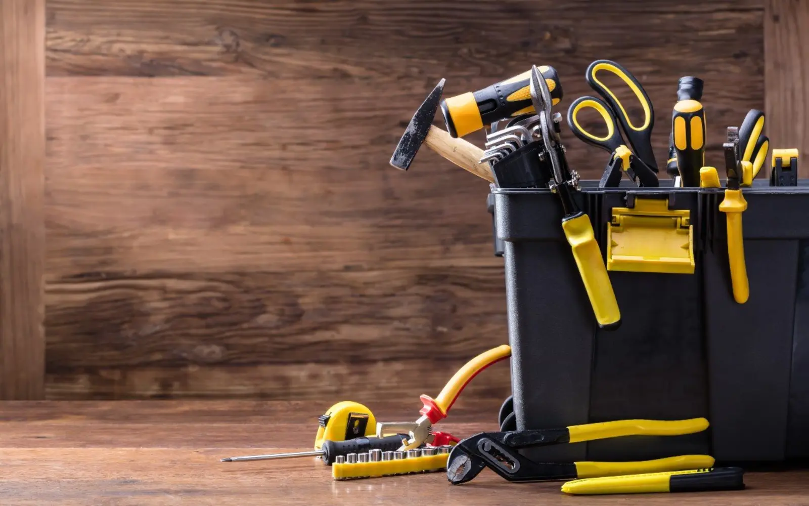 Handyman tools prepared for maintenance and installation work in Dubai