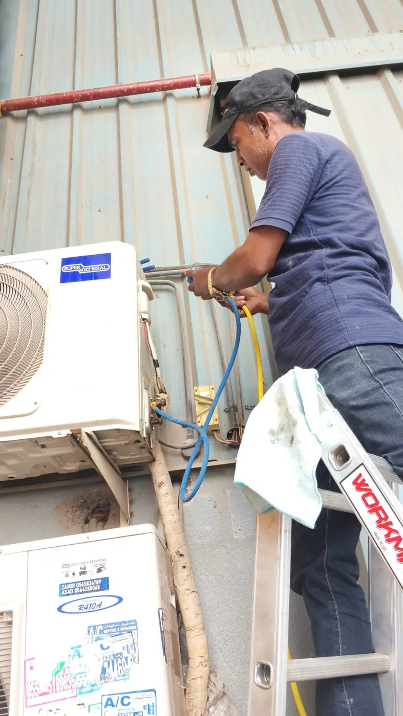 Coil, blower and internal deep cleaning service in Dubai